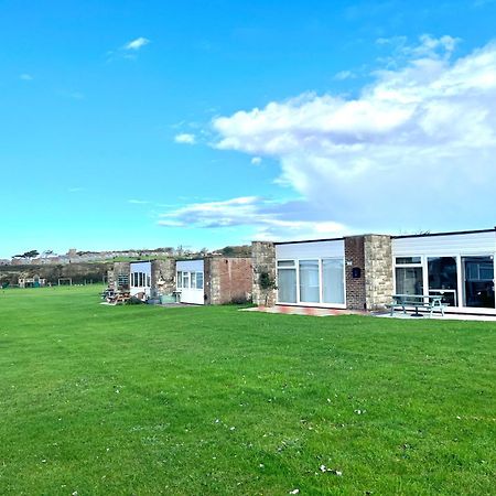 Chine Cottage Self-Catering Coastal Bungalow In Rural West Wight Freshwater Buitenkant foto